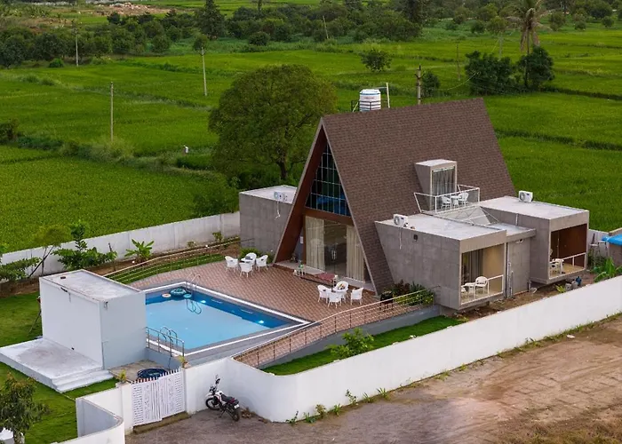 Prism Peak With Pvt Pool, Bbq & Projector By Homeyhuts